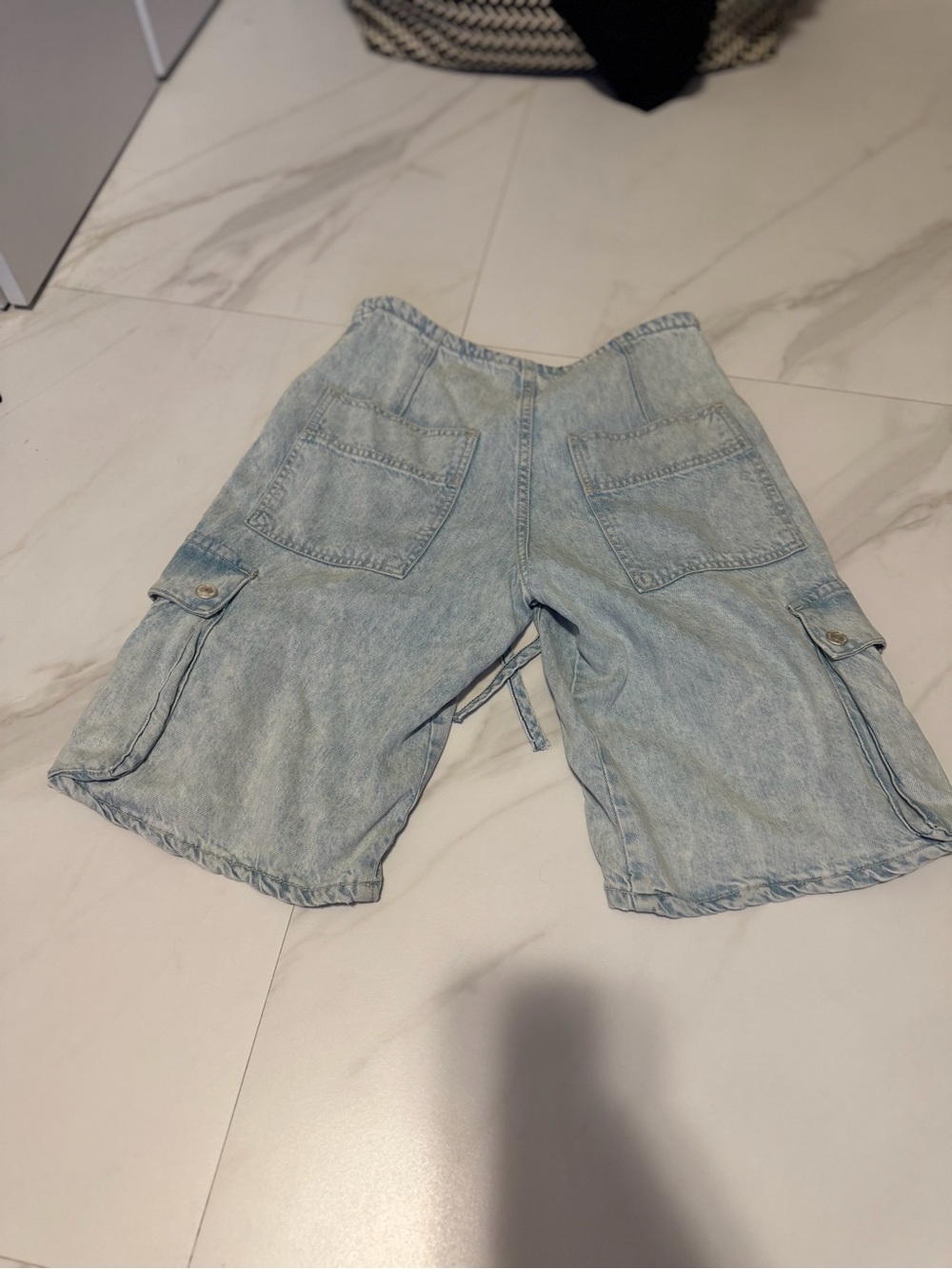We The Free Light Wash Denim Cargo Shorts - Picture 3 of 4